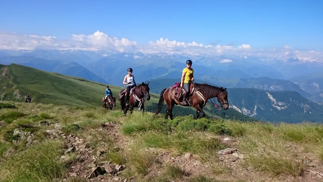 randonnée cheval montbel